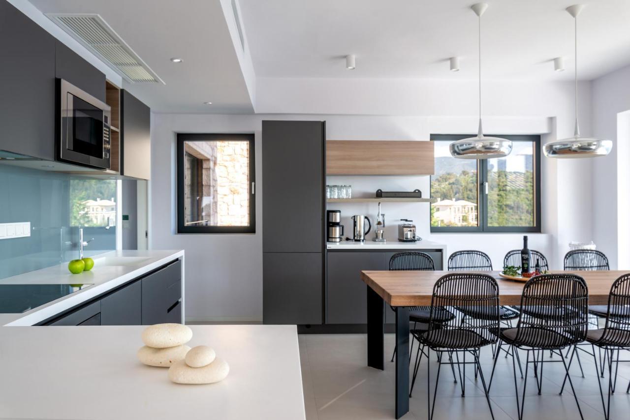 Myzen Villa Asana & Villa Kenshya ซิโวตา ภายนอก รูปภาพ