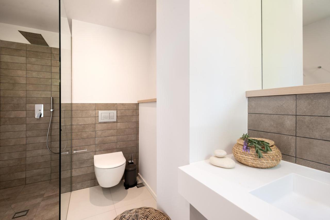 Myzen Villa Asana & Villa Kenshya ซิโวตา ภายนอก รูปภาพ